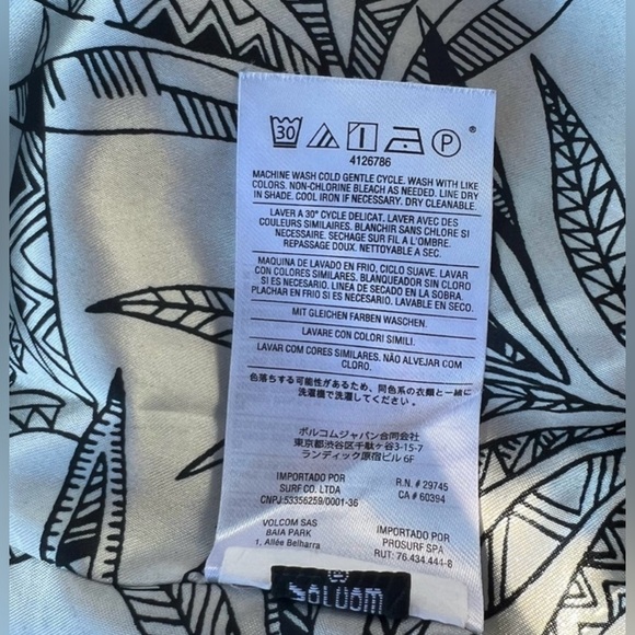 Volcom Black Bomber Jacket Men - Picture 14 of 14